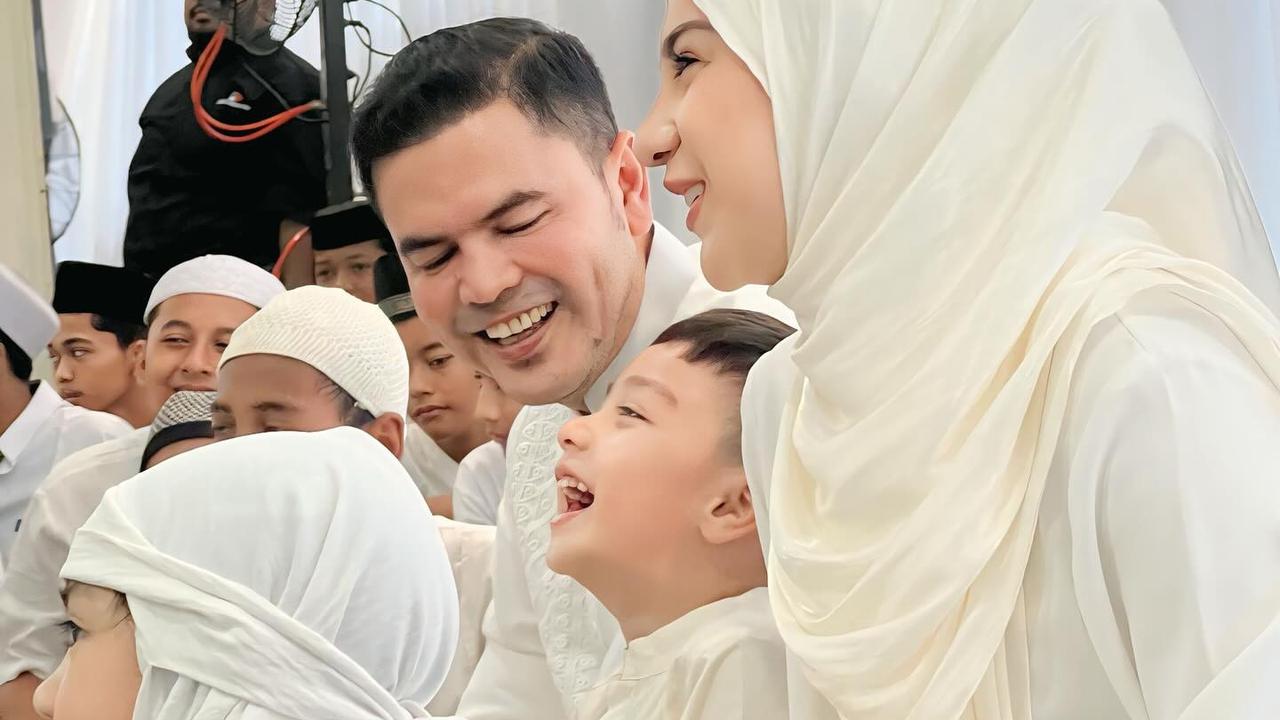 6 Potret Tasyakuran Rumah Baru Irish Bella, Haldy Sabri dan Air Rumi Curi Perhatian