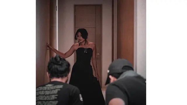 Unggah Foto Pernikahan, Ini 8 Pesona Nabila Putri Saat Pakai Gaun