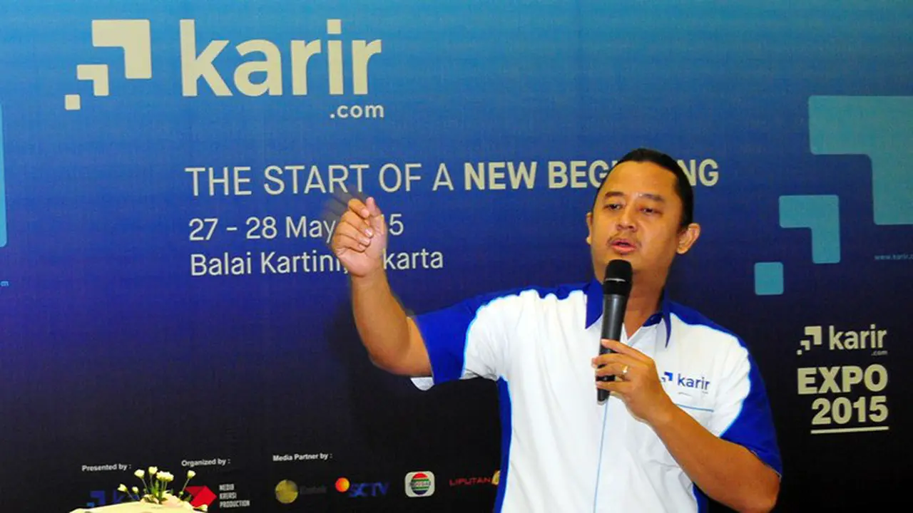 CEO Karir.com Dino Martin saat menjelaskan latar belakang berdirinya karir.com dalam acara pembukaan Karir.com Expo 2015 di Balai Kartini, Jakarta