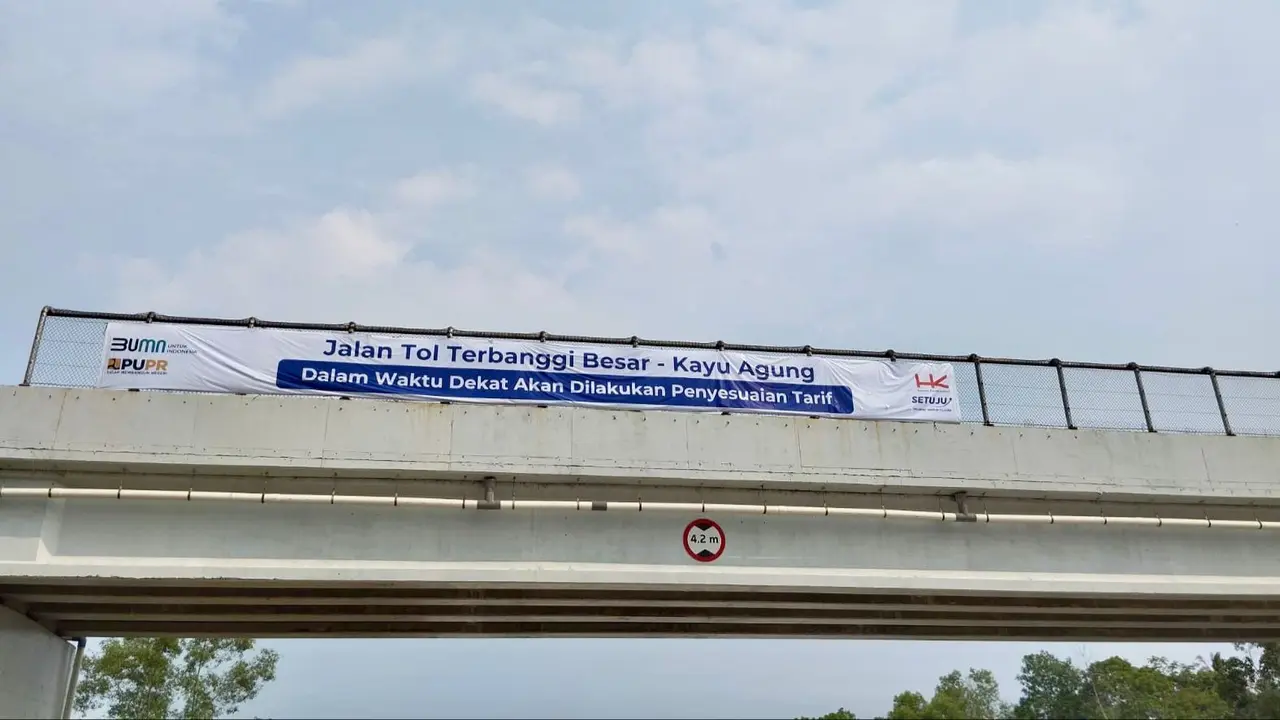 PT Hutama Karya (Persero) menaikkan tarif pada Jalan Tol Terbanggi Besar-Pematang Panggang-Kayu Agung (Terpeka). (Dok HK)