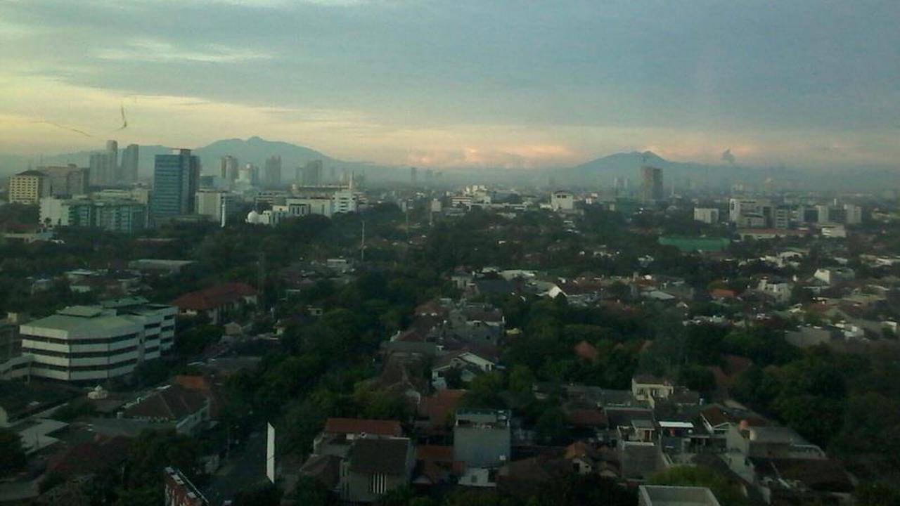 Cuaca Jakarta Berawan
