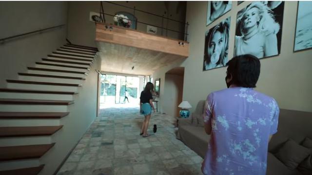 7 Potret Rumah Jessica Iskandar di Bali, Kamar Tidurnya ...