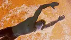 Cameron McEvoy dari Australia beraksi  menjadi yang terdepan dalam  lomba renang 200 m gaya punggung di Aquatics World Champions, Kazan, Rusia, Senin (3/8/2015). Ini merupakan salah satu bentuk kualifikasi untuk Olimpiade 2016. (REUTERS/Michael Dalder)