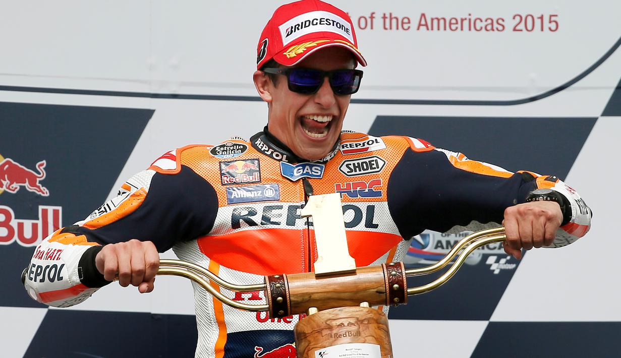 Tambahan 25 angka ini, membuat Marquez kini berada di peringkat tiga klasemen sementara pebalap dengan nilai 36, atau tertinggal lima angka atas Valentino Rossi yang berada di puncak klasemen. (AP Photo/Tony Gutierrez)