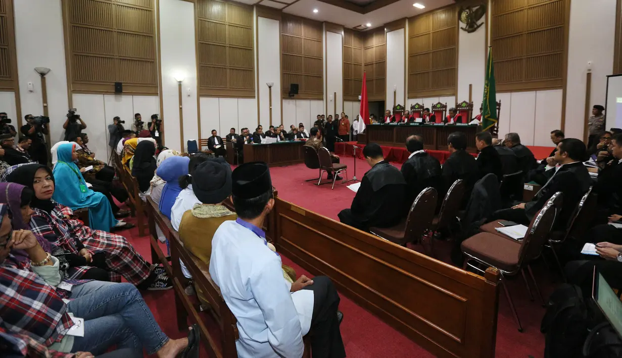 Suasana sidang lanjutan dengan terdakwa Basuki Tjahaja Purnama atau Ahok di Auditorium Kementan, Jakarta Selatan, Selasa (7/3). Pada sidang ke-13 ini, saksi-saksi dari pihak Ahok untuk pertama kalinya dihadirkan. (Liputan6.com/Pool/Unank Ramdani)