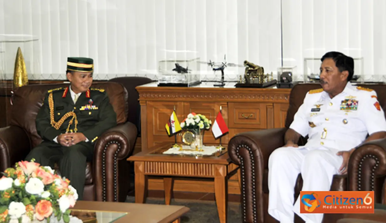 Panglima TNI Laksamana TNI Agus Suhartono menerima kunjungan Pangab Brunei YM Mayjen Dato Paduka Seri Haji Aminuddin Ihsan bin Pehin Orang Kaya Saiful Mulok Dato Seri Paduka Haji Abidin, Senin (22/8).