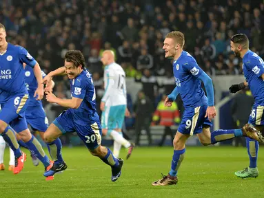 Shinji Okazaki membawa Leicester City menang 1-0 atas Newcastle United dalam laga Liga Inggris di Stadion King Power, Selasa (15/3/2016) dini hari WIB. (AFP/Paul Ellis)