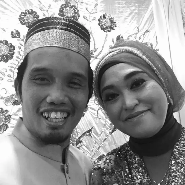 Ustaz Maulana dan Istri