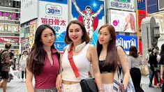 Femmy Permatasari menikmati liburan bersama kedua anak gadisnya. Sang suami tidak ikut dalam perjalanannya ke Negeri Sakura. Karenanya, artis kelahiran 6 Desember 1973 itu menyebut liburannya kali ini dengan sebutan girl gank. (Liputan6.com/IG/@femmypermatasari)