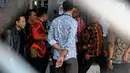 Terpidana kasus korupsi proyek E-KTP, Setya Novanto bersiap menuju Lapas Sukamiskin, Bandung, dari Rutan KPK, Jakarta, Jumat (4/5). Novanto dieksekusi ke Sukamiskin untuk menjalani 15 tahun kurungan pidana dikurangi masa tahanan. (Merdeka.com/Dwi Narwoko)