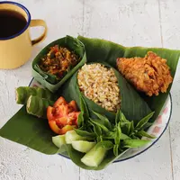 Ilustrasi nasi tutug oncom/copyrightshutterstock/Fashley