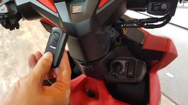 Honda Vario 150 mengadopsi fitur Smart Key. (Herdi/Liputan6.com)