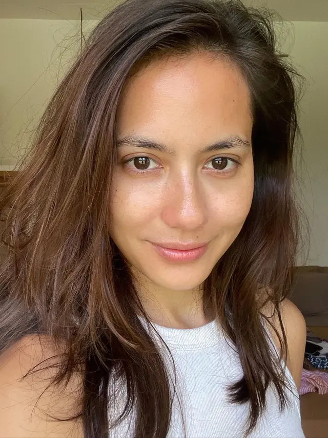 7 Pesona Pevita Pearce Tanpa Makeup, Banjir Pujian