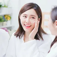 Wanita dengan kulit sehat dan cerah. (depositphotos.com/ryanking999)