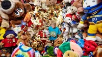 Lansia ini memecahkan rekor dengan memiliki boneka teddy bear terbanyak di dunia