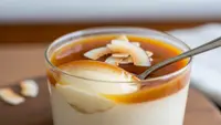 Cara Membuat Puding Roti Santan, Jadi Camilan Simpel yang Enak