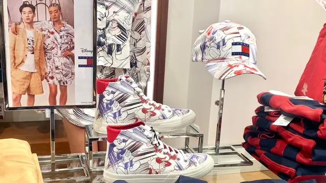 Gaya Preppy yang Playful dalam Koleksi Terbaru Disney x Tommy Hilfiger