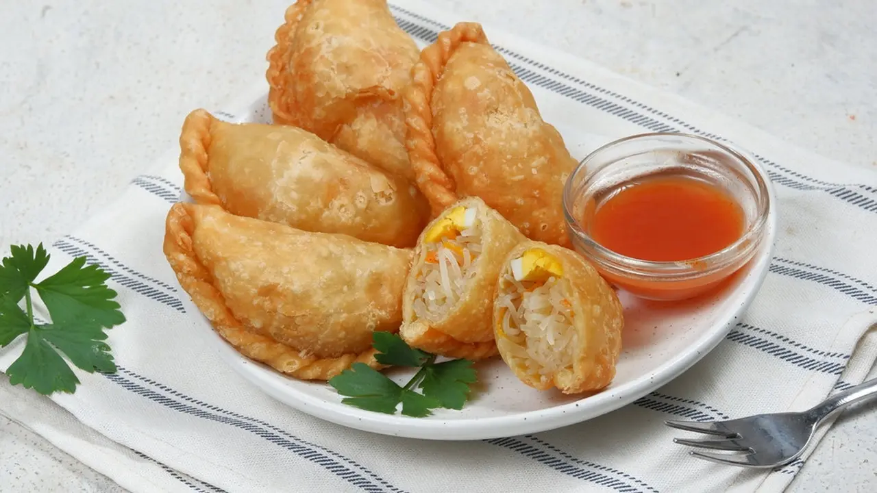 Pastel isi bihun