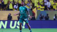 Ivan Toney saat memperkuar Al Ahli. (Fayez NURELDINE / AFP)