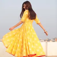 ilustrasi baju kuning/Photo by nikhil uttam on Unsplash