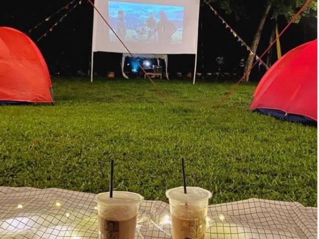 Ada Wisata Berkemah Sambil Nonton Film Di Bogor Lifestyle Liputan6 Com