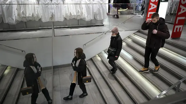 Toko Pakaian H&M di Rusia