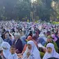 Pelaksanaan sholat Idul Fitri 1 Syawal 1444 Hijriah atau Sabtu (22/4/2023) di Kebun Raya Bogor. (Liputan6.com/Achmad Sudarno)