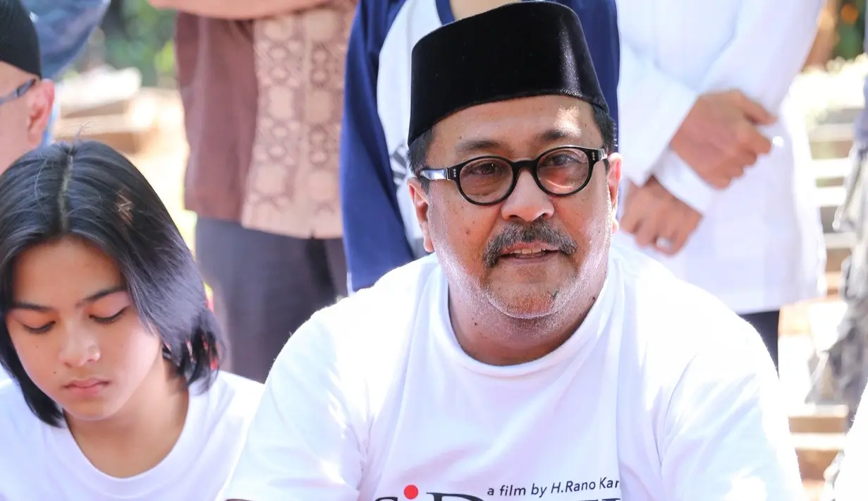 Rano Karno dan Keluarga Si Doel