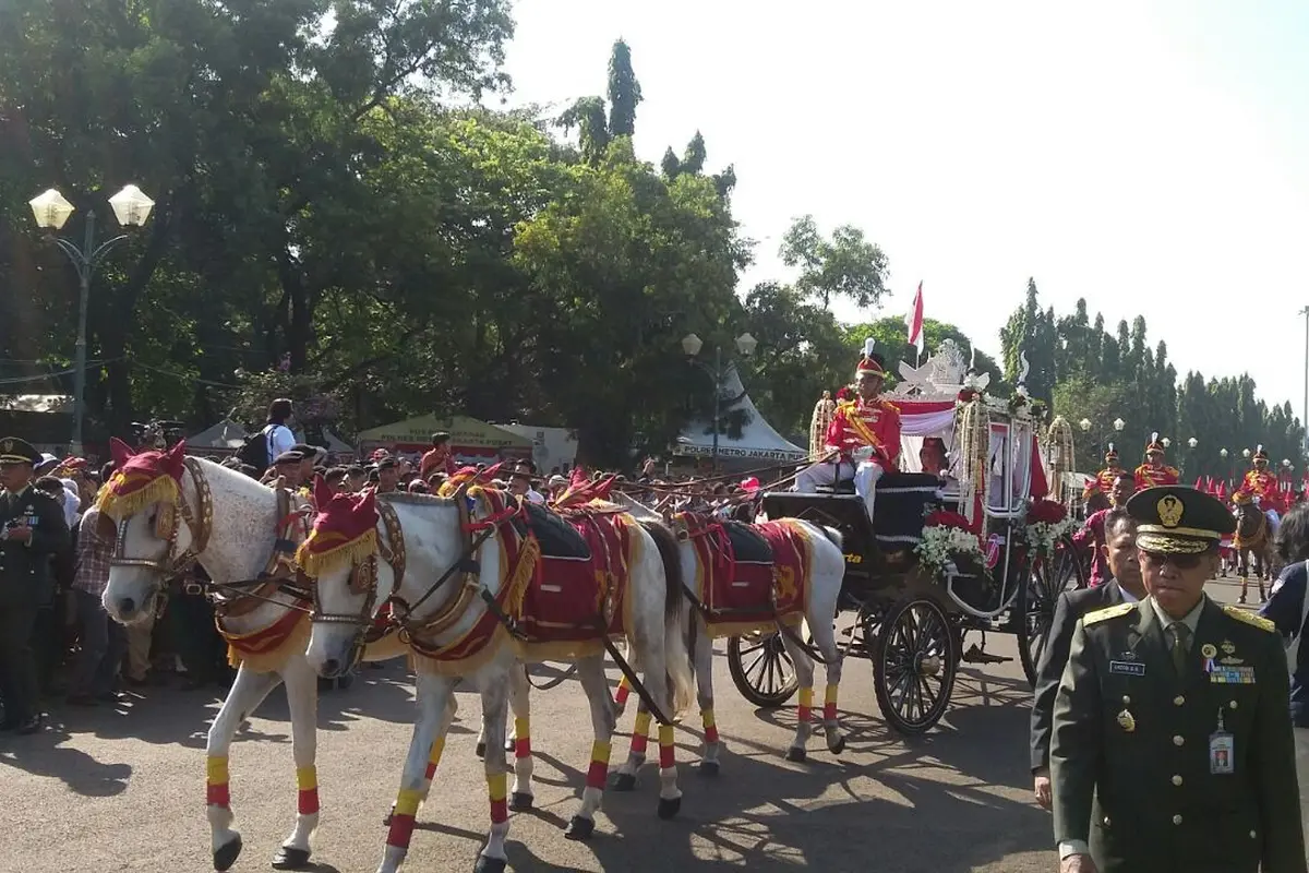 Kirab bendera pusaka