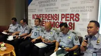 Konferensi pers Imigrasi. (Liputan6.com/Putu Merta Surya Putra)