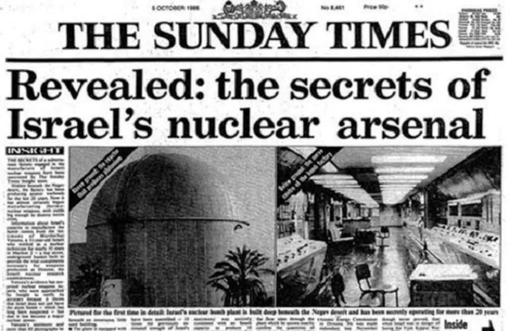 Artikel surat kabar yang menguak pengembangan senjata nuklir Israel (The Sunday Times)