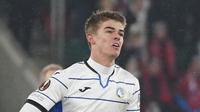 Gelandang Atalanta, Charles De Ketelaere. (MACIEK SKOWRONEK / AFP)