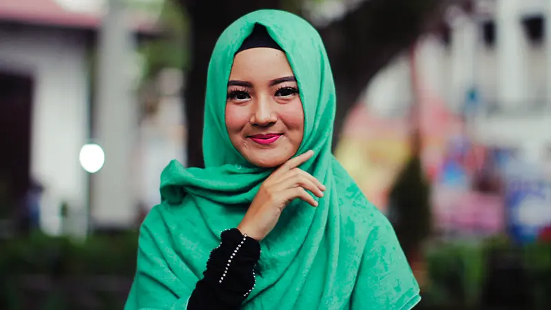 Mengenakan Jilbab yang Longgar