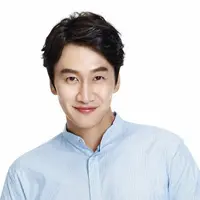Tidak hanya jago akting, Lee Kwang Soo juga pintar membuat penonton tertawa dengan tingkah lakunya yang tak jaim. (Foto: Allkpop.com)