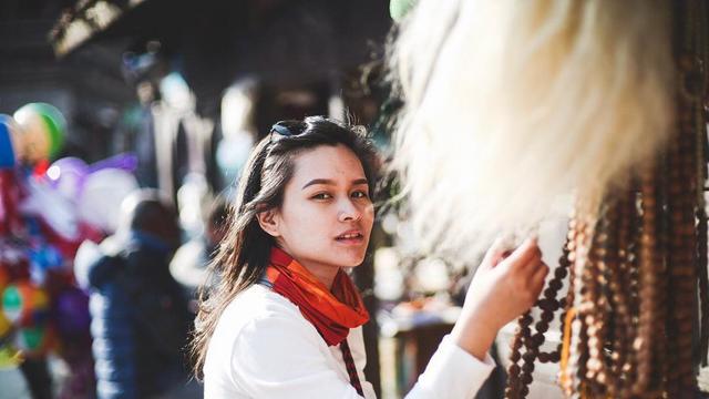 Sama-Sama Dokter, Ini 6 Pesona Twinda Rarasati Kembaran Twindy