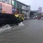 Banjir Kota Padang, 8 Juni 2020. (Liputan6.com/ Novia Harlina)