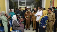 Presiden Joko Widodo atau Jokowi saat mengunjungi Rumah Sakit Umum Daerah (RSUD) Kepahiang, Kabupaten Kepahiang, Provinsi Bengkulu, Kamis (20/7/2023). (Foto: Kris - Biro Pers Sekretariat Presiden)