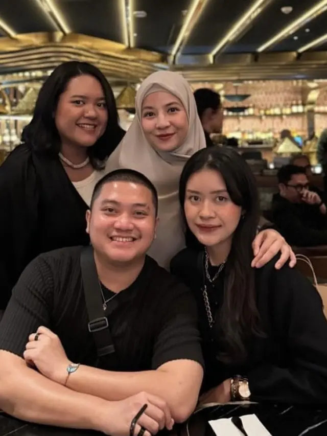 Gaya Santun Natasha Rizky di Ulang Tahun Citra Kirana ke-30. [@natasharizkynew]