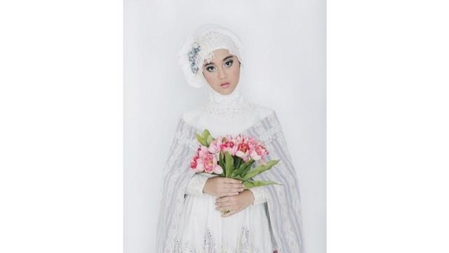 6 Potret Esta Pramanita Pemeran Marwa Dia Bukan Manusia ...