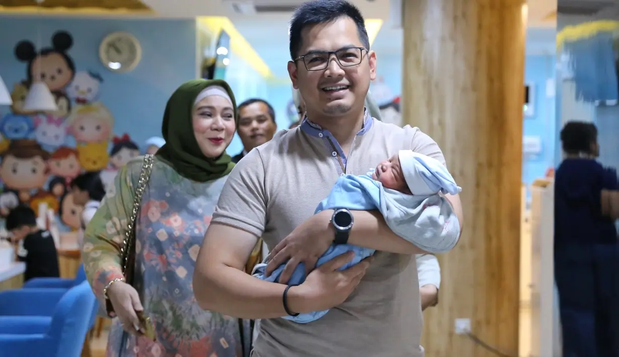 Tommy Kurniawan dan Lisya Nurrahmi