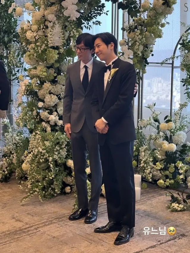 Potret Pernikahan Aktor Korea Lee Sang Yeob
