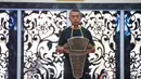 Pa Sahli Tk. III Bidang Bantuan Kemanusiaan (Banusia) Panglima TNI Laksda TNI Rachmad Jayadi, M.Tr. (Han) mewakili Aspers Panglima TNI Marsda TNI Mohammad Syafii, S.I.P., M.M., menutup Pertandingan Bola Voli Kartini Cup XX Tahun 2024 yang digelar di GOR Ahmad Yani Mabes TNI Cilangkap, Jakarta Timur, Kamis (30/5/2024). (Dok. Puspen Mabes TNI)