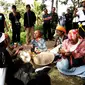 Kedatangan Bupati Purwakarta Dedi Mulyadi ke sejumlah daerah di Purwakarta tak pernah luput dari perhatian warga. (Liputan6.com/Abramena)