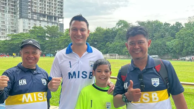 7 Potret Arjuna, Anak Titi Kamal, Jadi Kiper dan Raih Kemenangan Besar.
