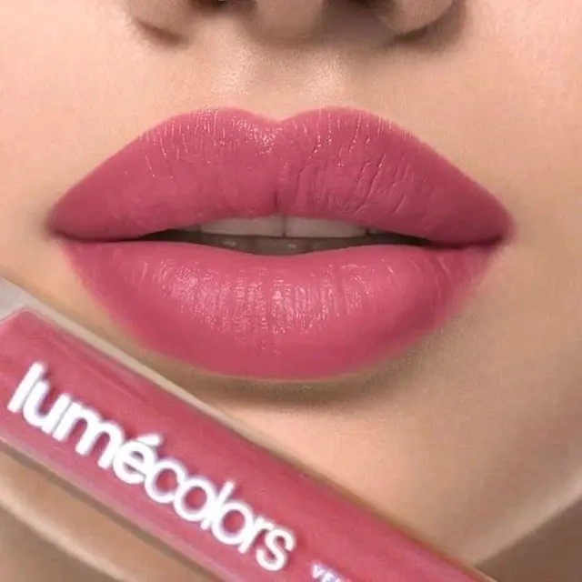 Rekomendasi Lipstik yang Tahan Lama dan Cocok dengan Warna Kulit Edisi Terbaru 2024