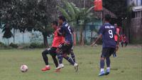 Suasana sesi latihan skuat Persis Solo sebelum pandemi COVID-19 melanda dan menghentikan semua aktivitas sepak bola di Indonesia. (Bola.com/Vincentius Atmaja)