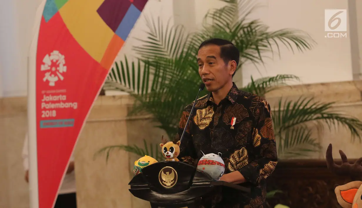Presiden Joko Widodo memberi sambutan saat promosi Asian Games 2018, Jakarta, Selasa (5/6). Jokowi mengatakan yang kita inginkan sekarang ini mestinya masyarakat sudah demam. Nah ini baru anget. Belum panas apalagi demam. (Liputan6.com/Angga Yuniar)