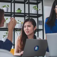 Orang dengan kecerdasan emosional yang terlalu tinggi kesulitan untuk memberi kritik. (Foto: Unsplash/Mimi Thian)