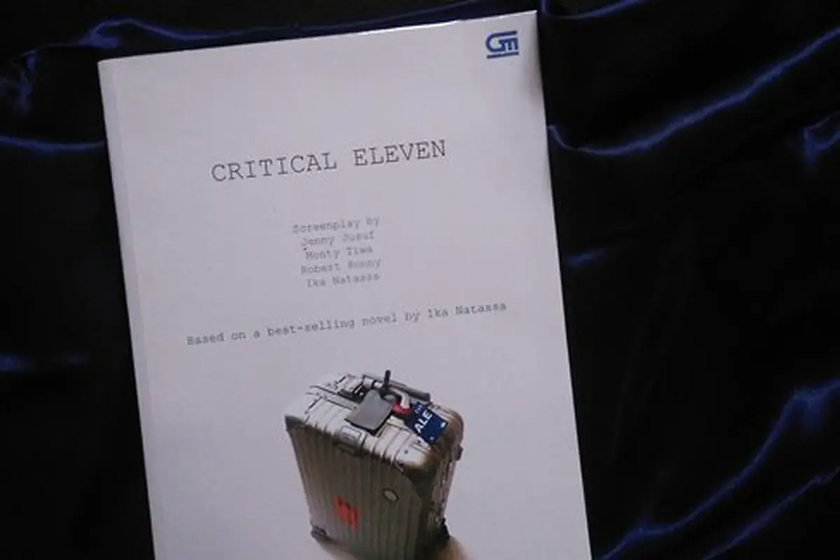 Critical Eleven Uncut Screenplay + Behind The Scenes./Copyright Vemale/Endah