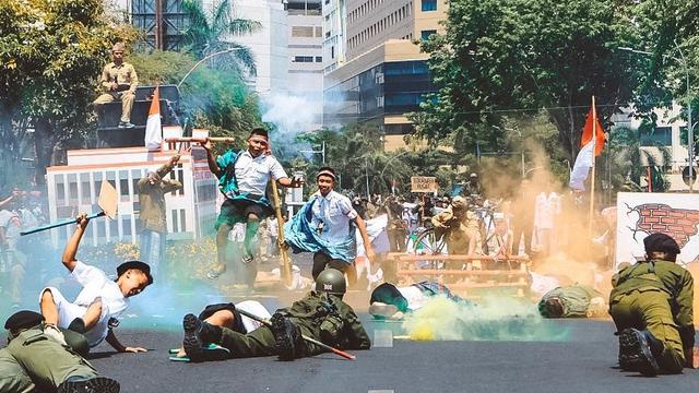 Momen Kemeriahan Parade Surabaya Juang 2019 (sumber: instagram/surabaya)